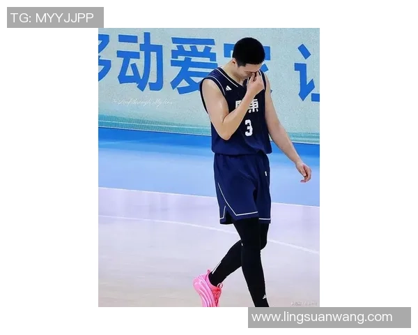 胡明轩：从青涩少年到篮球场上的闪耀明星之路