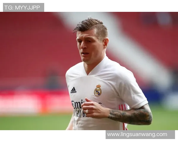 克罗斯：从天才少年到世界足球巨星的传奇旅程与成就解析