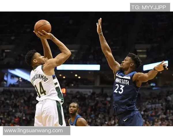 夏季联赛精彩对决湖人队与公牛队的巅峰之战回顾与分析 夏季联赛精彩对决湖人队与公牛队的巅峰之战回顾与分析