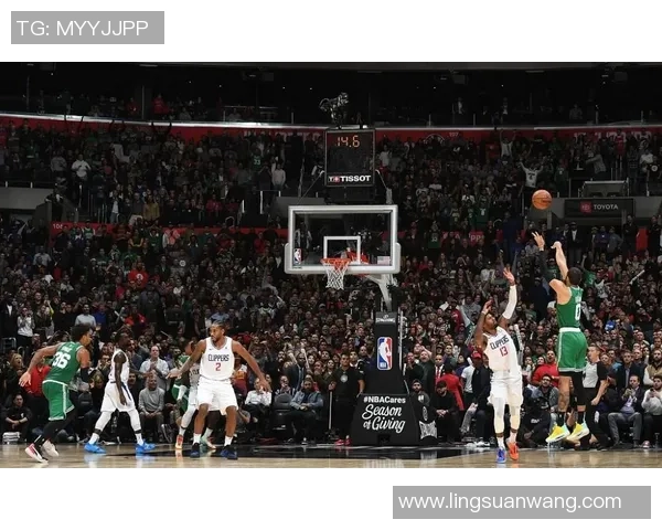 快船与凯尔特人精彩对决回放分析及赛后精彩瞬间回顾 快船与凯尔特人精彩对决回放分析及赛后精彩瞬间回顾