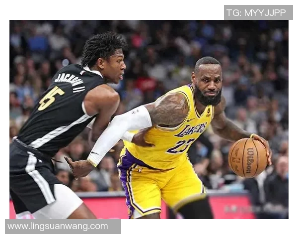 湖人对阵灰熊首场较量精彩回顾与赛后分析 湖人对阵灰熊首场较量精彩回顾与赛后分析