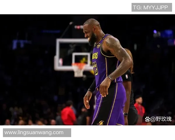 湖人对阵鹈鹕精彩直播视频回放与赛后分析全方位呈现 湖人对阵鹈鹕精彩直播视频回放与赛后分析全方位呈现